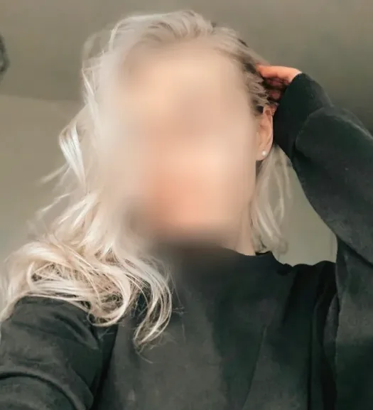 Amina, 24 años